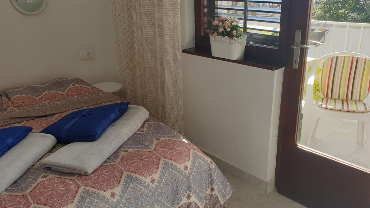 Apartment Oleander Малинска Экстерьер фото
